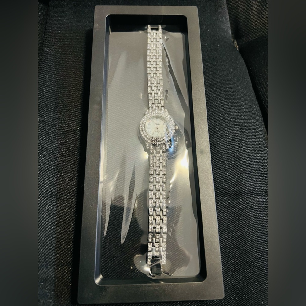 Brand New Sparkle Crystal/Mother of Pearl Watch